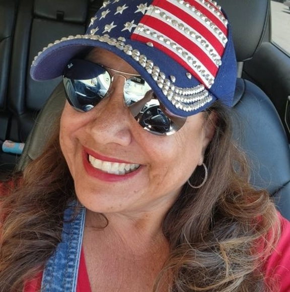 Meet your Posher, Real Estate Woman - Picture 1 of 1